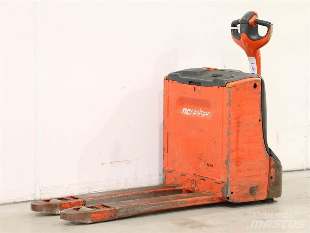Linde T16/1152-00 Παλετοφόρα πεζού χειριστή με ιστό
