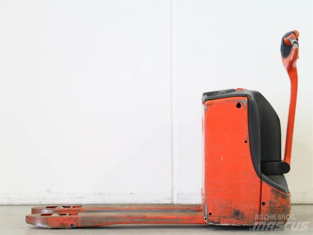Linde T16/1152-00 Παλετοφόρα πεζού χειριστή με ιστό