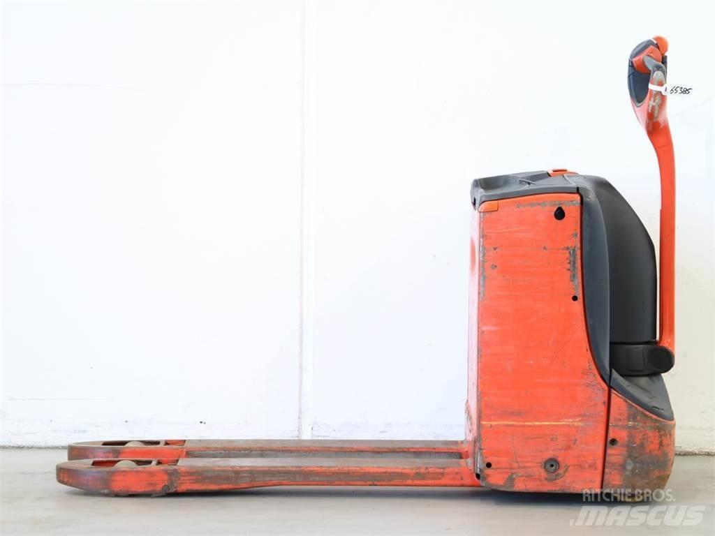 Linde T16/1152-00 Παλετοφόρα πεζού χειριστή με ιστό