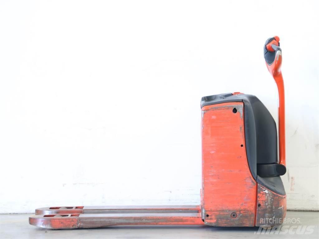 Linde T16/1152-00 Παλετοφόρα πεζού χειριστή με ιστό