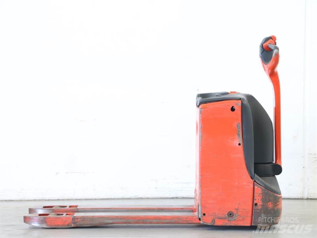 Linde T16/1152-00 Παλετοφόρα πεζού χειριστή με ιστό