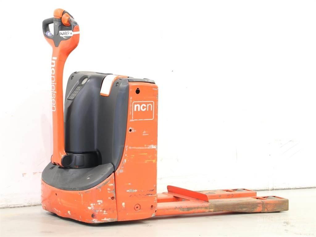 Linde T16/1152-00 Παλετοφόρα πεζού χειριστή με ιστό