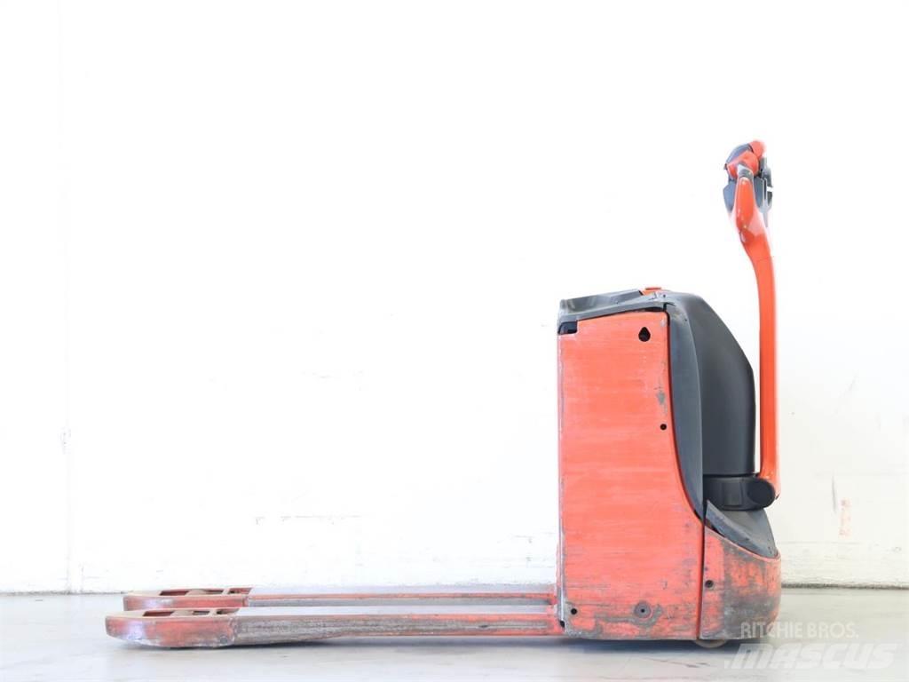 Linde T16/1152-00 Παλετοφόρα πεζού χειριστή με ιστό