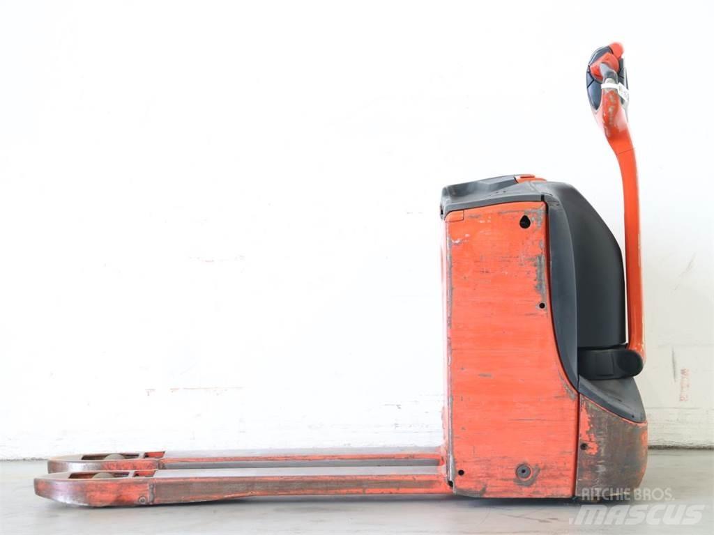 Linde T16/1152-00 Παλετοφόρα πεζού χειριστή με ιστό