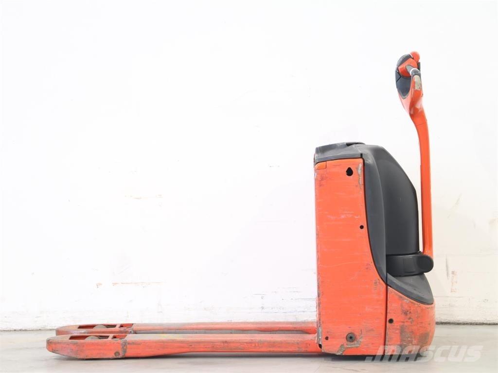 Linde T16/1152-02 Παλετοφόρα πεζού χειριστή με ιστό