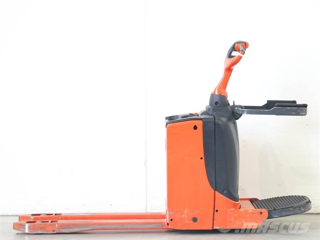 Linde T16P/1151 Παλετοφόρα πεζού χειριστή με ιστό