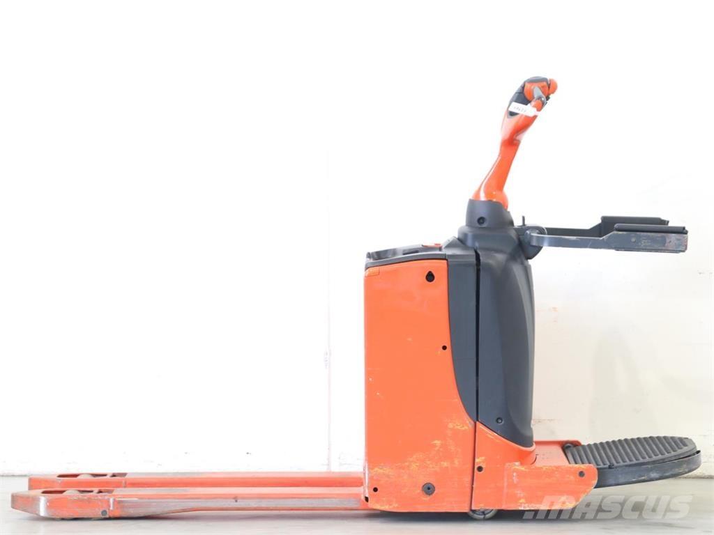 Linde T16P/1151 Παλετοφόρα πεζού χειριστή με ιστό