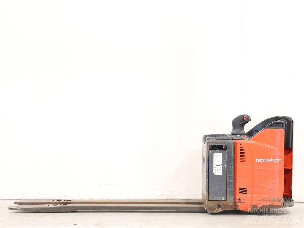 Linde T20SP/131 Παλετοφόρα πεζού χειριστή με ιστό