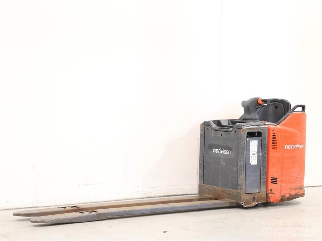 Linde T20SP/131 Παλετοφόρα πεζού χειριστή με ιστό