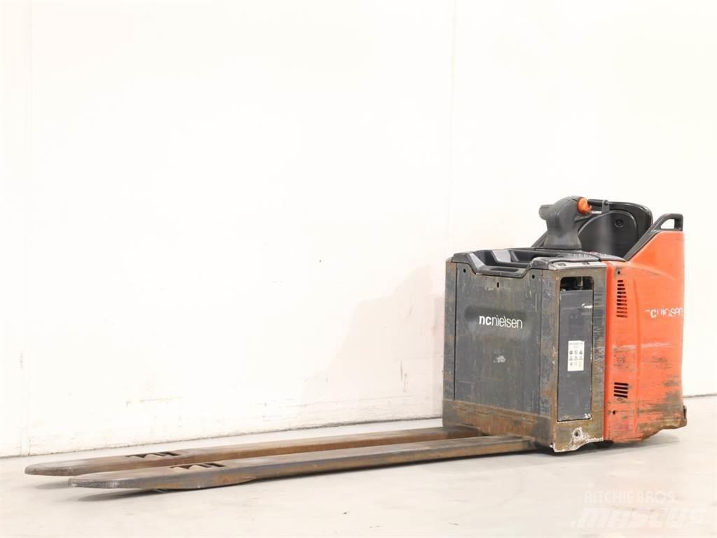 Linde T20SP/131 Παλετοφόρα πεζού χειριστή με ιστό