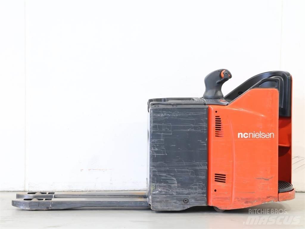 Linde T20SP/131 Παλετοφόρα πεζού χειριστή με ιστό