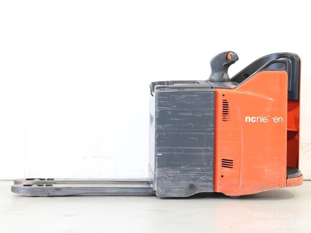 Linde T20SP/131 Παλετοφόρα πεζού χειριστή με ιστό
