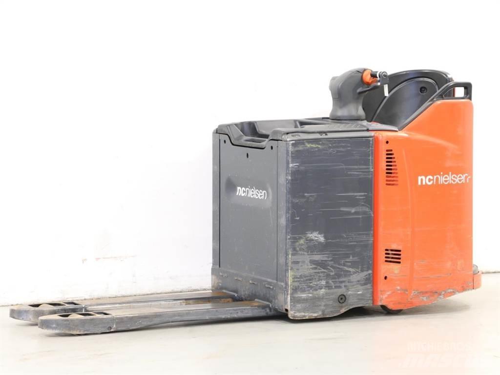 Linde T20SP/131 Παλετοφόρα πεζού χειριστή με ιστό