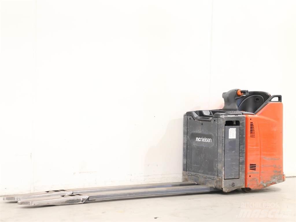 Linde T20SP/131 Παλετοφόρα πεζού χειριστή με ιστό