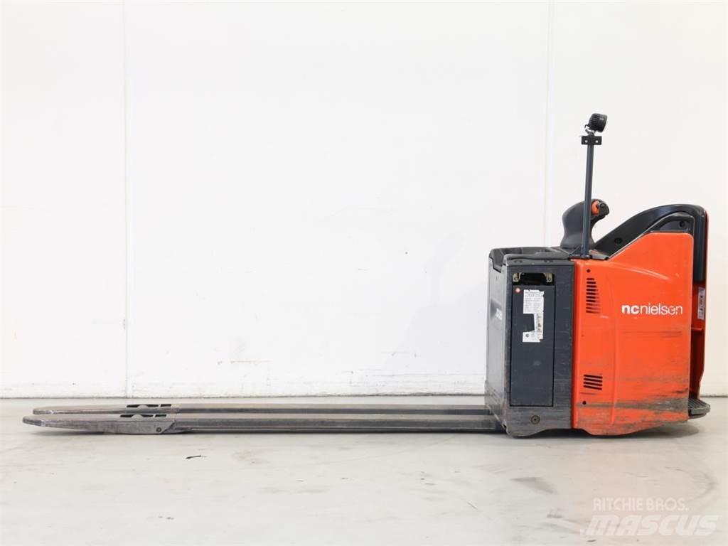 Linde T20SP/131-07 Παλετοφόρα πεζού χειριστή με ιστό
