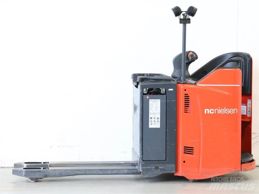 Linde T20SP/131-08 Παλετοφόρα πεζού χειριστή με ιστό
