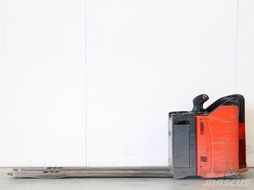 Linde T24SP/131 Παλετοφόρα πεζού χειριστή με ιστό