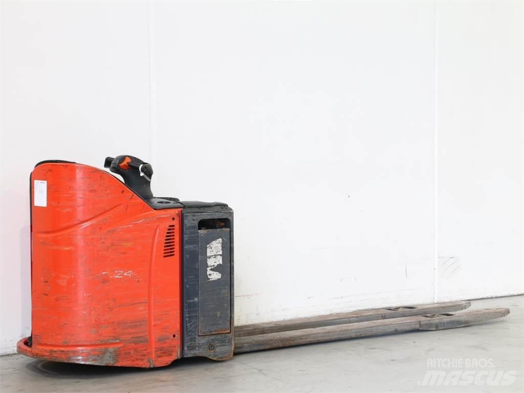 Linde T24SP/131 Παλετοφόρα πεζού χειριστή με ιστό