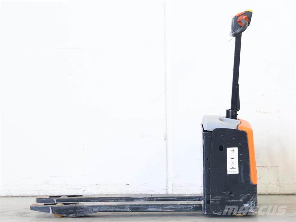 Rocla TW13ac Παλετοφόρα πεζού χειριστή με ιστό