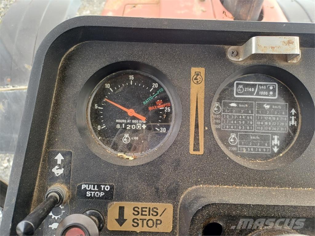 Case IH 685XL Τρακτέρ