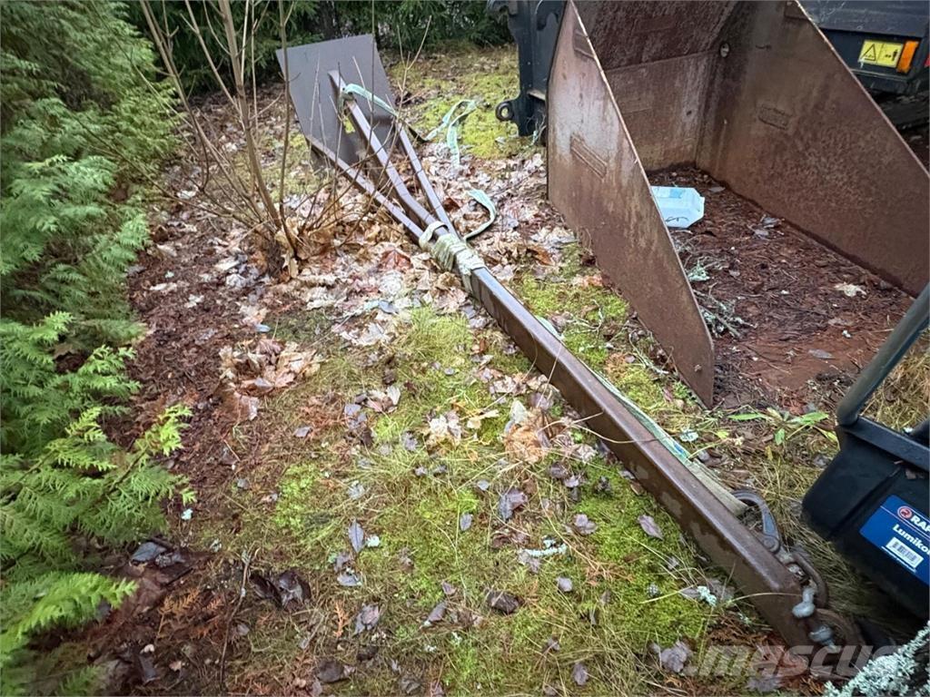 CAT TH 580 B Τηλεσκοπικοί ανυψωτές