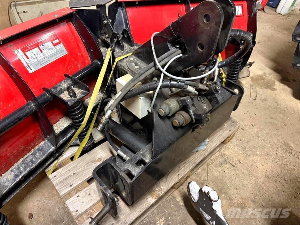 Hilltip Aura Εκχιονιστήρες και χιονοδιώχτες