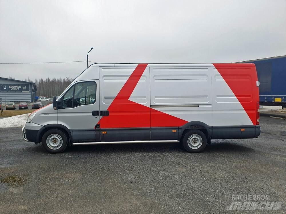 Iveco 35S17 Κλούβες με συρόμενες πόρτες