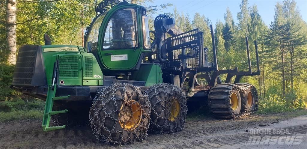 John Deere 1510 E Μεταφορείς ξυλείας