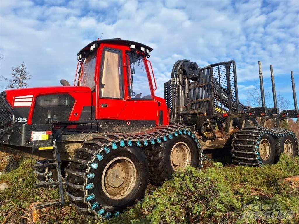 Komatsu 895 Μεταφορείς ξυλείας