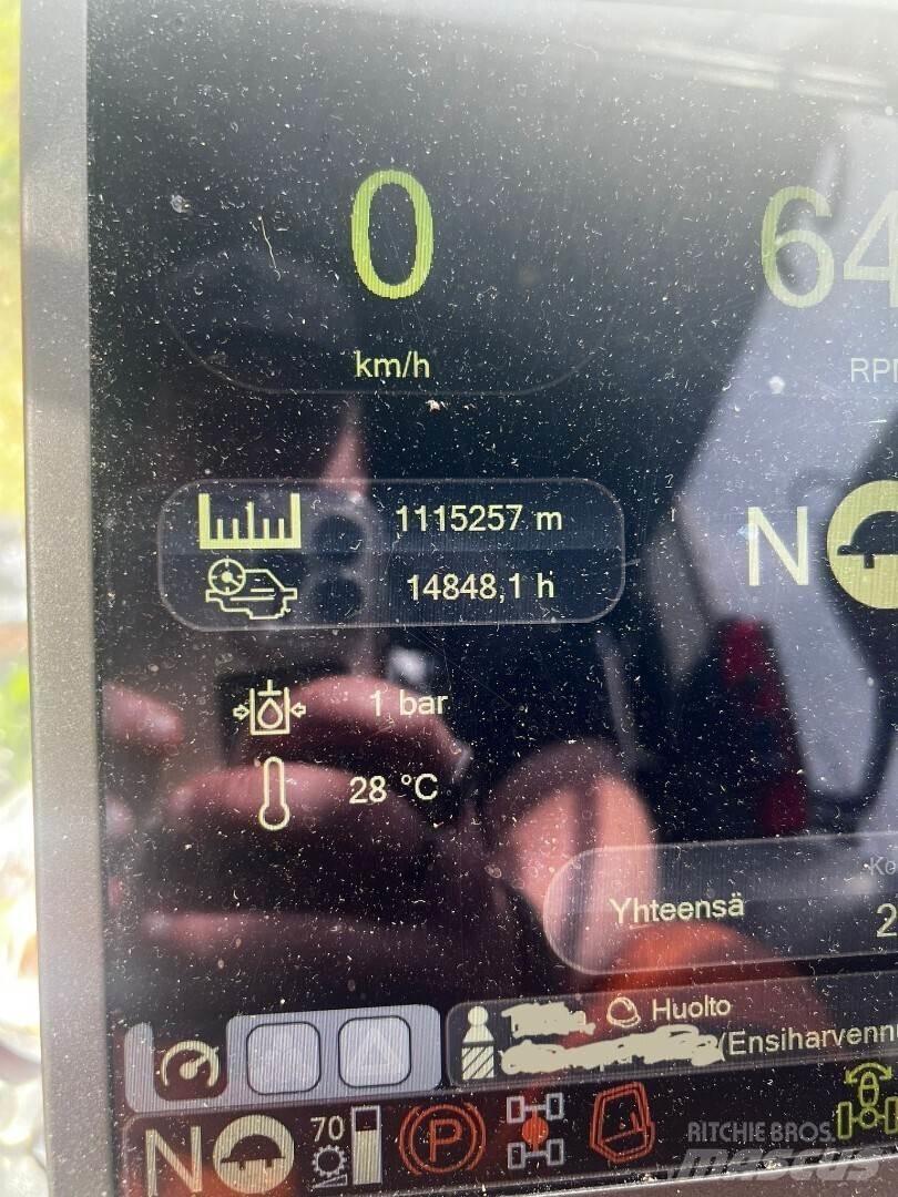 Komatsu 901 XC Θεριζοαλωνιστικές μηχανές