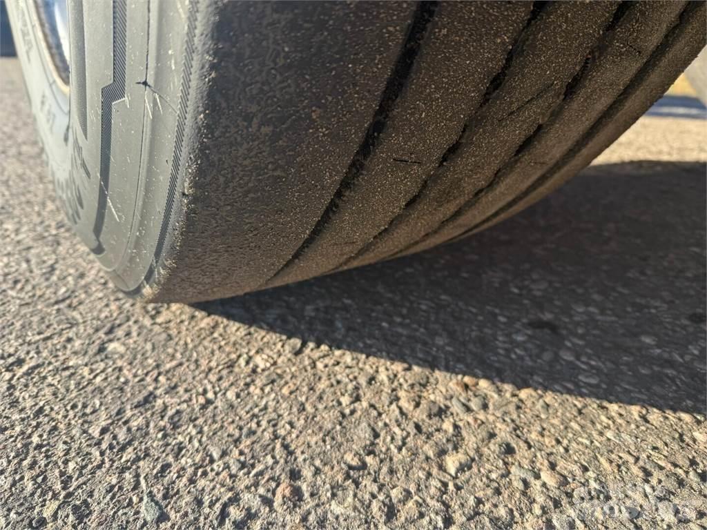 Krone Avolava Επίπεδες/πλευρικώς ανοιγόμενες ρυμούλκες