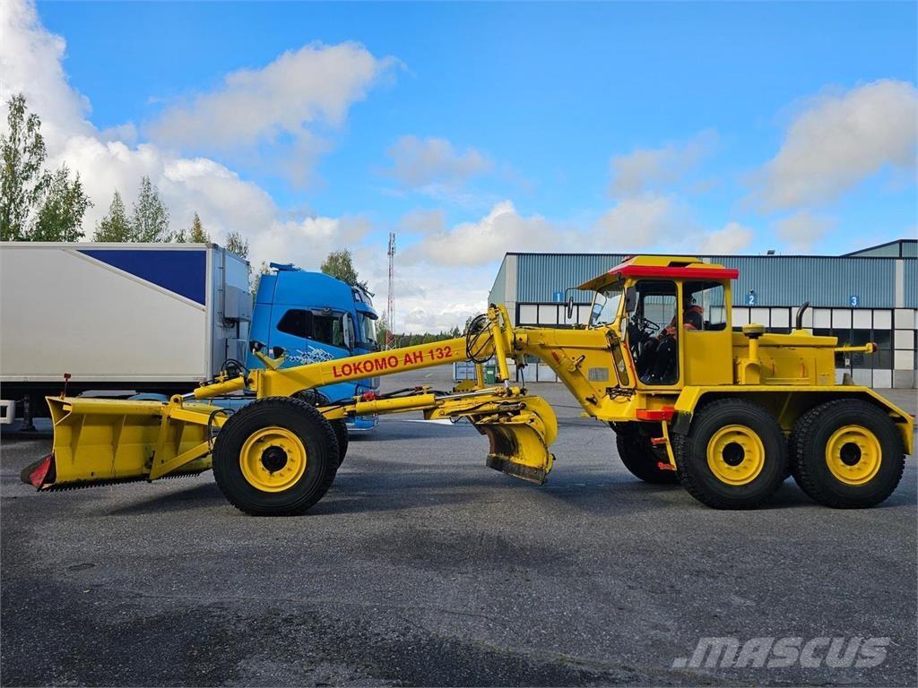 Lokomo AH 132 C Γκρέιντερς