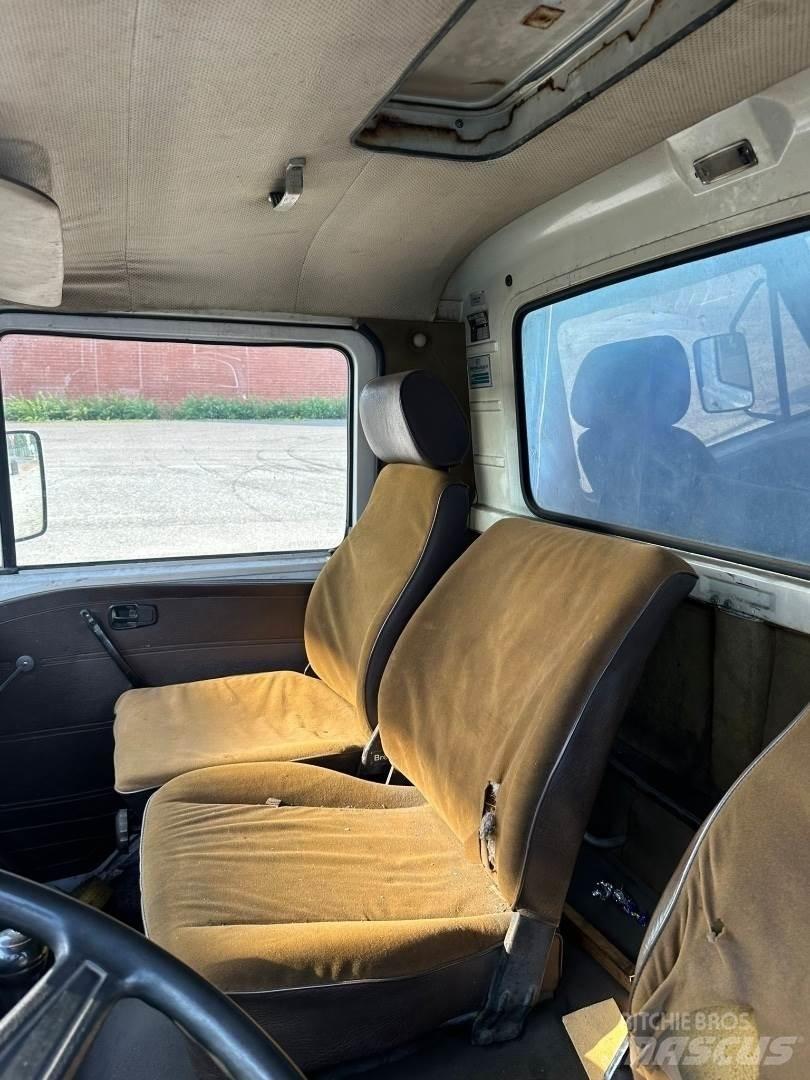 MAN Vw 9.136 Φορτηγά Καρότσα - Κουρτίνα