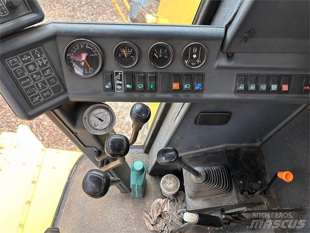 New Holland TC56 Θεριζοαλωνιστικές μηχανές