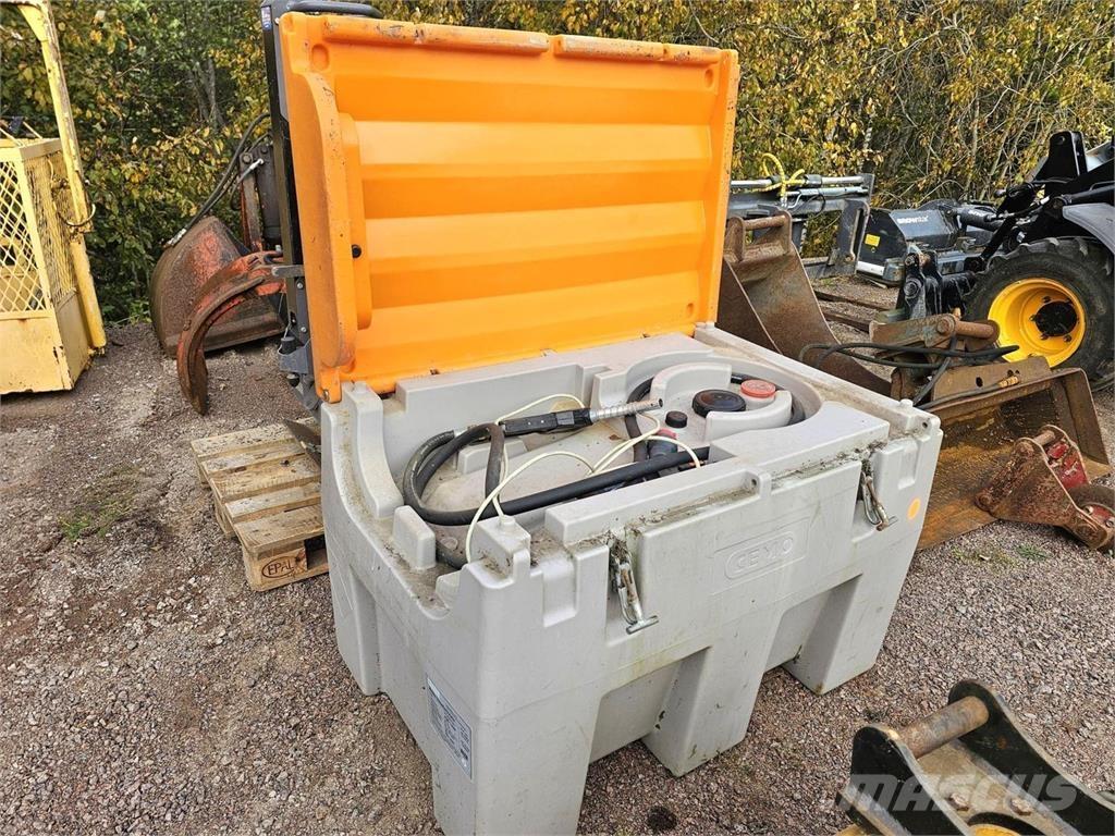  Polttoainesäiliö Δεξαμενές - Ντεπόζιτα