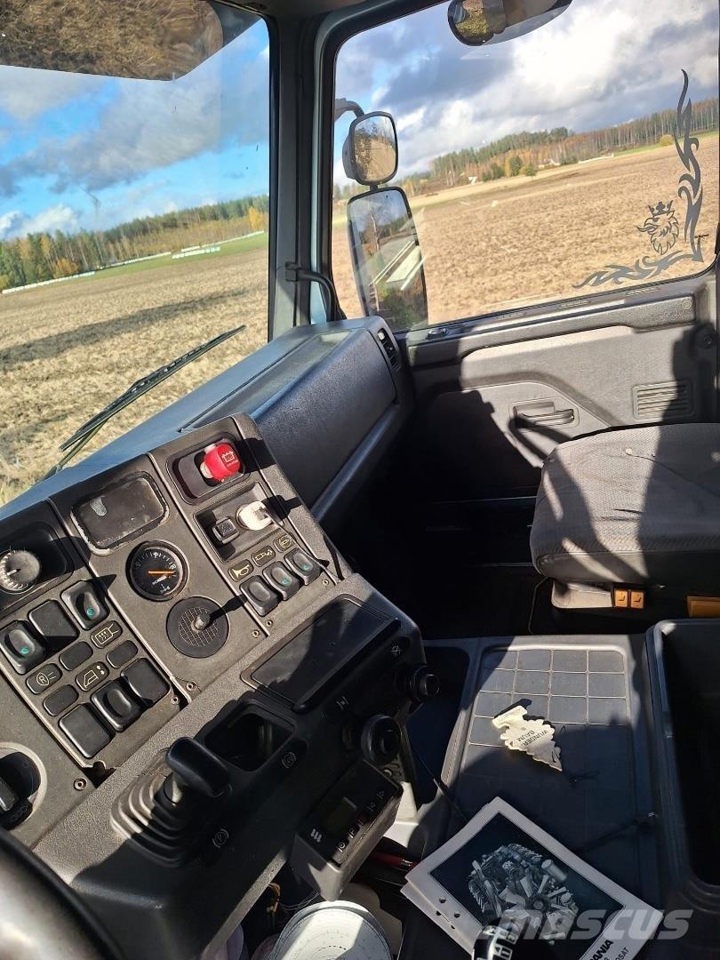 Scania 143H Φορτηγά μεταφοράς δασικών μηχανημάτων