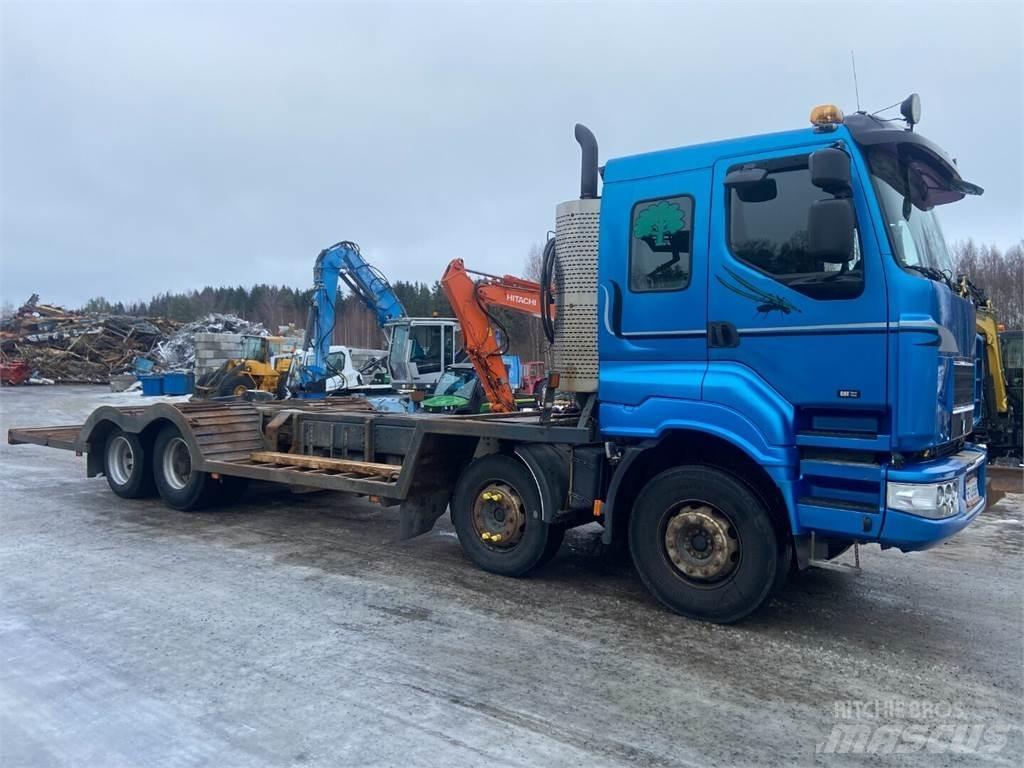 Sisu C 600 2+2 Φορτηγά μεταφοράς δασικών μηχανημάτων
