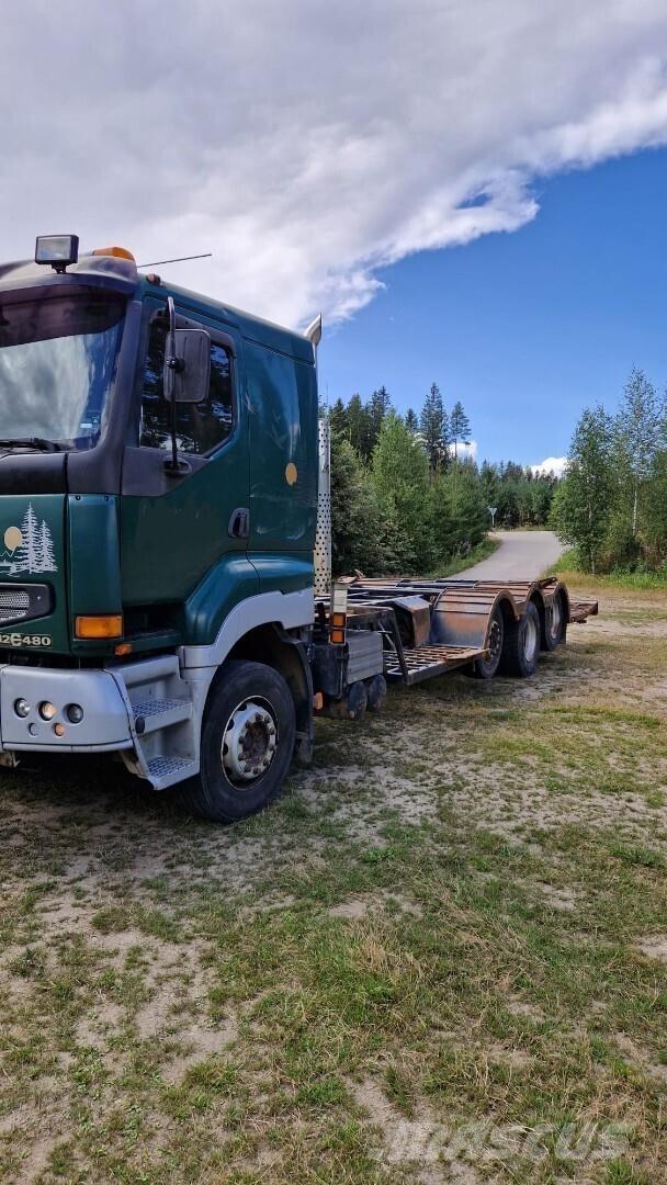 Sisu E12M Νταλίκες μεταφοράς οχημάτων