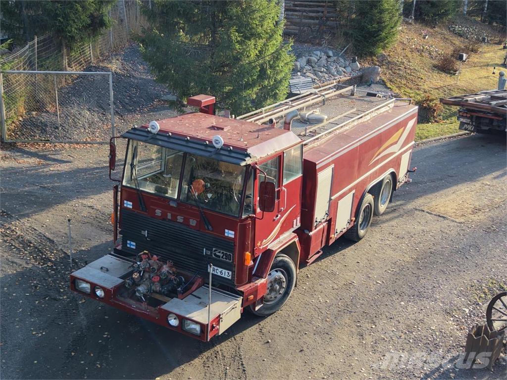 Sisu Paloauto 6X2 Άλλα Φορτηγά