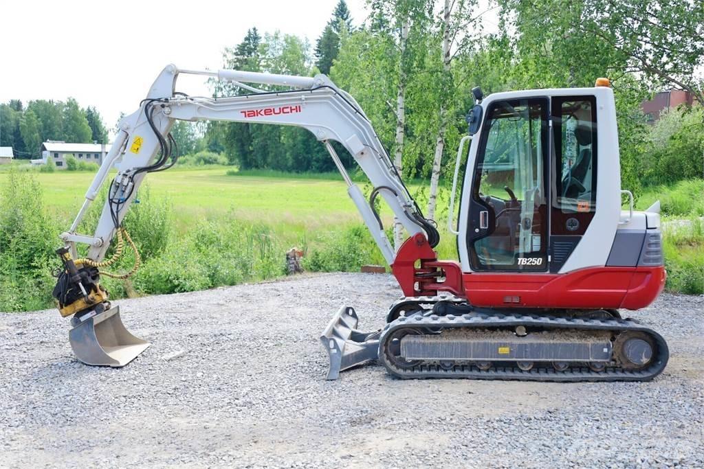 Takeuchi TB250 Εκσκαφάκι (διαβολάκι) < 7t