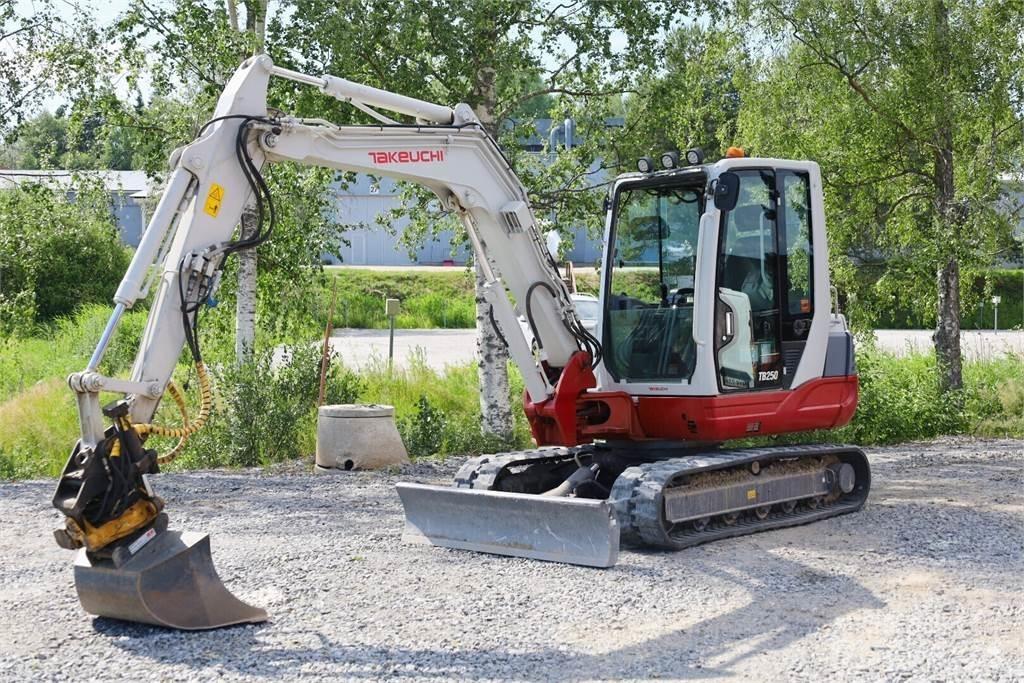 Takeuchi TB250 Εκσκαφάκι (διαβολάκι) < 7t