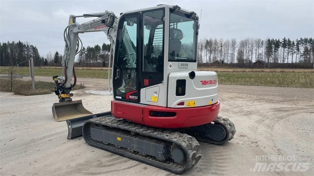 Takeuchi TB257FR Εκσκαφάκι (διαβολάκι) < 7t