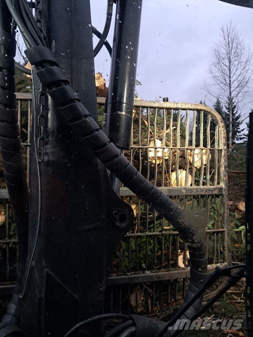 Timberjack 810b Μεταφορείς ξυλείας