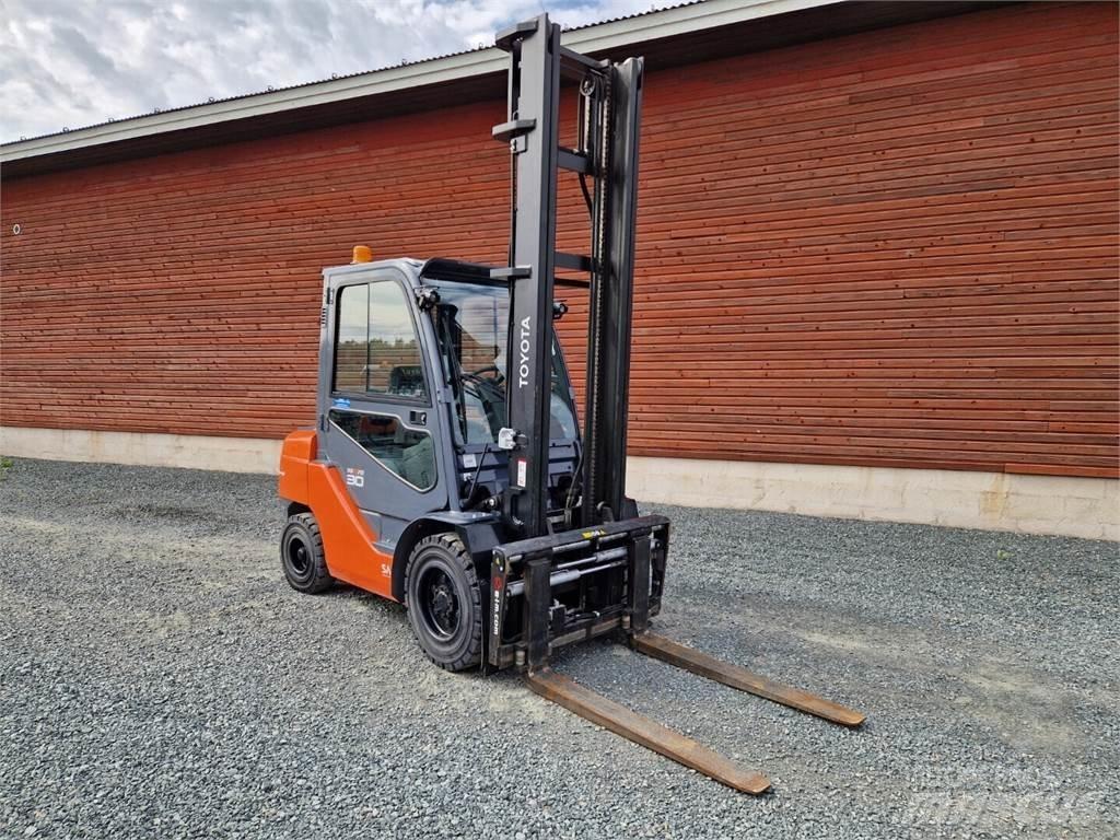 Toyota 02-8FDF30 Πετρελαιοκίνητα Κλαρκ