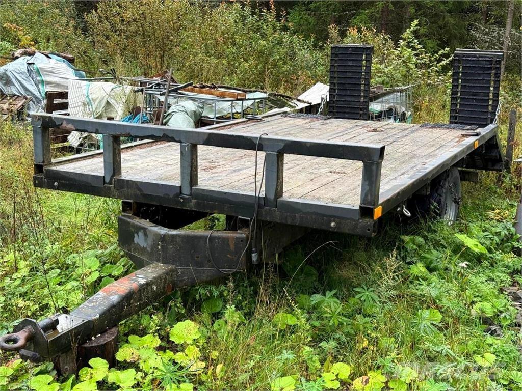  Traktorilavetti Λοιπές ρυμούλκες