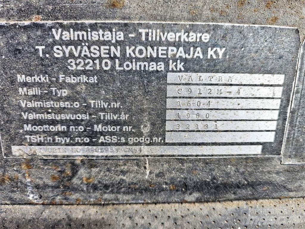 Valtra C 912M-4 Εκσκαφείς Φορτωτές τύπου JCB