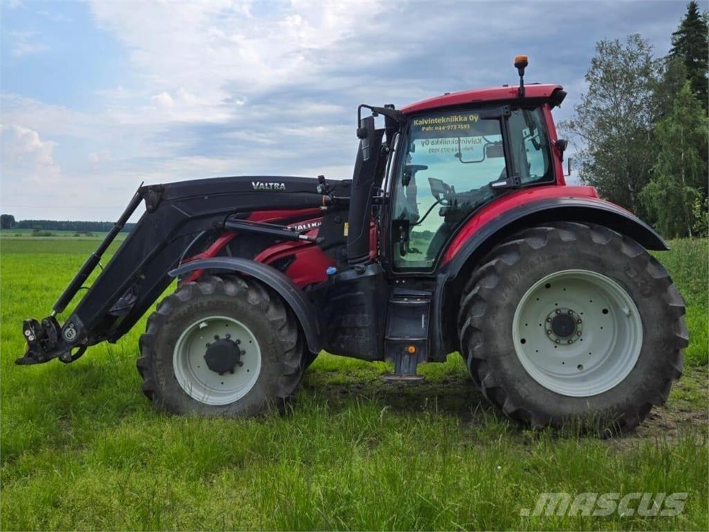 Valtra T144 Versu Τρακτέρ