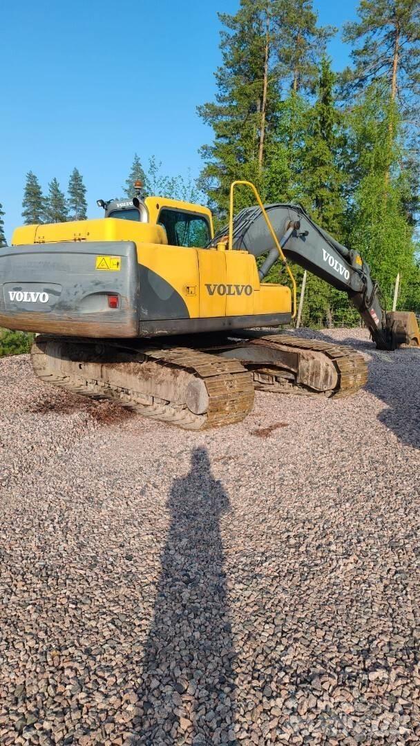 Volvo 210 B Εκσκαφείς με ερπύστριες