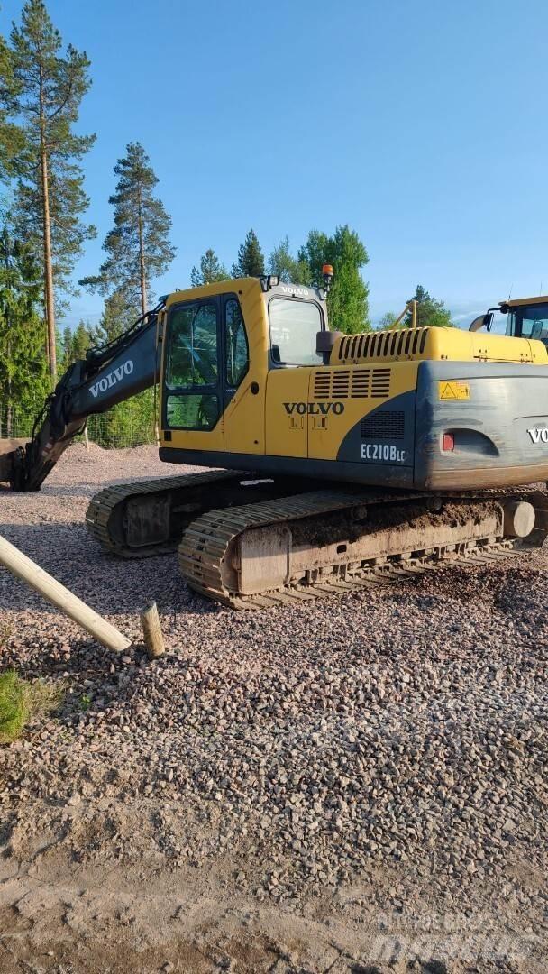 Volvo 210 B Εκσκαφείς με ερπύστριες