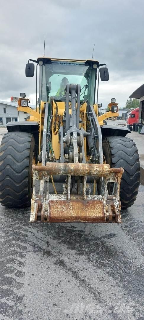 Volvo L 120G Φορτωτές με λάστιχα (Τροχοφόροι)